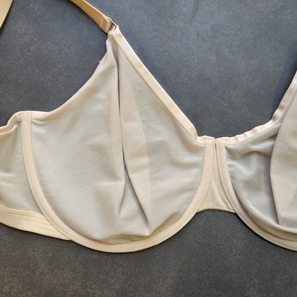 Soma Unbelievable Minimizer Bra 38G - Picture 9 of 11